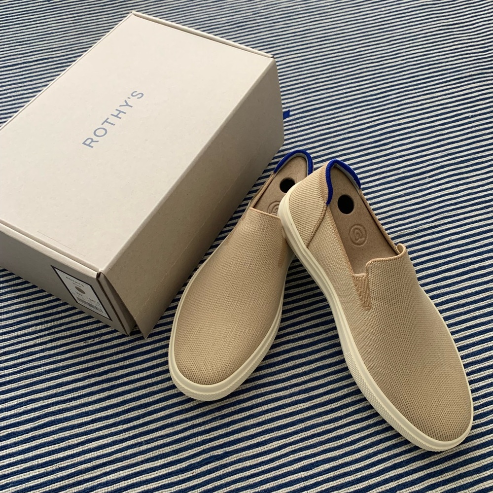 ROTHYS New, never worn Rothy’s.  The City Slip On Sneaker Size 9 Color-Wheat